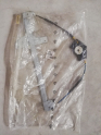PEUGEOT 307 SAĞ ÖN KAPI CAMI KRİKOSU