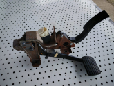 RENAULT CLIO OTOMOTIK DIZEL GAZ FREN PEDAL-DÜZCE ÇIKMA