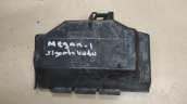 MEGANE 1 SİGORTA KUTUSU KAPAK 7703297190