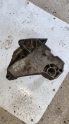 06F199207G Audi A3 1.6 BSE, sağ motor bağlantı braketidir (motor