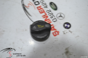 MERCEDES CLA SERİSİ C117 MOTOR YAĞ DOLDURMA KAPAĞI KAPAK