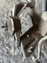 ESCORT 99 1.6 MOTOR VE ŞANZIMAN ALT ÜST TAKOZU KULAĞI ORJ