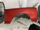 MERCEDES W115 ORJ. KIRMIZI ÇIKMA SAĞ ÖN ÇAMURLUK MUAYYER