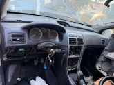 Peugeot 307 ön göğüslük