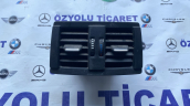 BMW F30 3 Serisi Arka Kalorifer Izgarası 9207330.