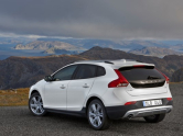 VOLVO V 40 TAVAN CAMI