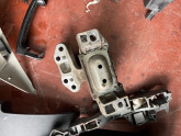 PEUGEOT 207 VTİ MOTOR KULAĞI ORJİNAL ÇIKMA PEJO