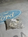 MEGANE 3 FLUENCE SAĞ ÖN ÜST KAPI MENTEŞESİ ORJ-SIFIR 804000018R
