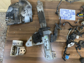 Oto Çıkma Parça / Mekanik / Kapı Menteşesi / Renault / Megane / Çıkma Parça 