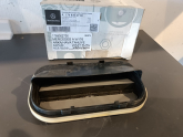 MERCEDES A W176 ARKA HAVA TAHLİYE KAPAĞI 1768302700 SO