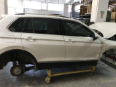 VOLKSWAGEN TİGUAN 2016 2024 SAĞ ÖN KAPI (DOLU HASARLI) 5NA83105