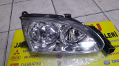 Avensis 2001-2003 Far Lambası Yeni Parça