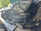 BMW F10 (KESME) TAVAN ARKA ŞASİ ÇAMURLUK