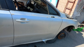 peugeot 508 sağ ön kapı boş