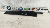 BMW E90 Sağ Arka Kapı Direk Kaplaması