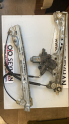 807215959R 430106FD renault megane 4 sol ön cam motoru ve krikosu