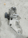 BMW B38B15A ŞARJ DİNAMOSU BAĞLANTI BRAKETİ 7644804 F31