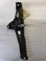 RENAULT 5 E-TECH SOL ÖN CAM KRİKOSU 807217893R
