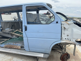 VOLKSWAGEN TRANSPORTER T4 SAĞ ÖN ÇIKMA KAPI BOŞ
