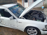 MERCEDES W212 SAĞ ÖN ÇAMURLUK KESME ORJİNAL ÇIKMA