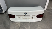 BMW 3 SERİSİ F30 BAGAJ KAPAĞI HATASIZ