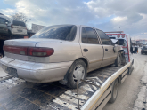 Kia.  Sephia.   Sağ ön kapı