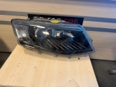 Skoda Octavia Xenon Sağ Far Orjinal 5E1 941 016 B