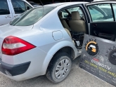 Megane 2 Sağ Arka Çamurluk Orjinal Çıkma