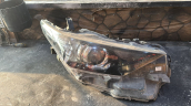 TOYOTA AURİS MERCEKLİ SAĞ FAR 90070909