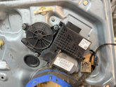 Oto Çıkma Parça / Mekanik / Kapı Menteşesi / Volkswagen / Transporter / Çıkma Parça 