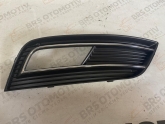 Audi A4 2013-2015 Ön Tampon Sağ Sis Farı Kapağı Kromlu 8K0807682B