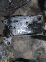 VOLKSWAGEN PASSAT B8 AKÜ AYAĞI