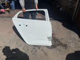 RENAULT MEGAN 4 BEYAZ SAĞ ARKA KAPI ORJINAL