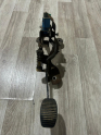 RENAULT  FLUENCE  DEPRAJ PEDALI ÇIKMA 465030061R