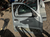 Renault Kangoo Sağ Ön Kapı Hasarlı