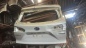 Toyota Corolla hybrid bagaj kapağı