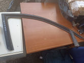 Renault Megane 2 Sağ Ön Kapı Cam Fitili