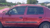 2001 clio sol ön arka kapı