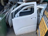 PEUGEOT RİFTER SOL ÖN KAPI ORJİNAL ÇIKMA TEMİZ