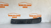 Mitsubishi L200 1986-1996 ön cam ızgarası sol MB475573