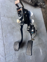 RENAULT MEGANE 2 GAZ DEBRİYAJ FREN PEDALI SETİ ORJİNAL