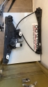 9832841580 citroen ec4x ön sağ cam motoru ve krikosu 9832841580