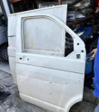 VOLKSWAGEN TRANSPORTER SAĞ ÖN KAPI ORJİNAL EYUPCAN OTO'DA