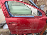 Peugeot 208 sağ ön kapı çıkma