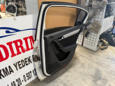 Oto Çıkma Parça / Kaporta & Karoser / Kapı / Volkswagen / Passat / Çıkma Parça 