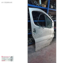 RENAULT TRAFİC ORİJİNAL SAĞ ÖN KAPI...