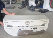 2013/2019 TOYOTA COROLLA BEYAZ BAGAJ KAPAĞI ORJINAL