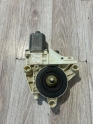 RENAULT FLUENCE SAG ARKA CAM MOTORU ÇIKMA 827300013R