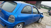 Opel Corsa b sağ ön kapı