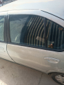 Nissan Primera sağ sol arka kapılar orjinal